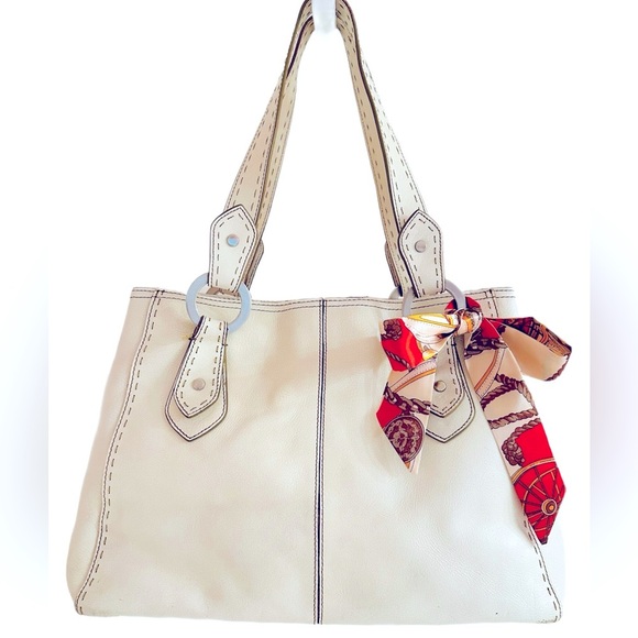 FOSSIL ~Women’s ivory/bone color leather bag beige stitching silver hardware bag